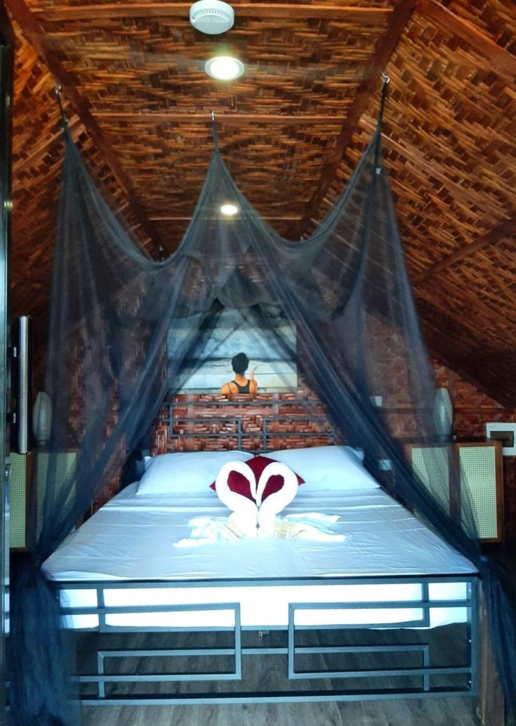Jush Native And Glamping Hotel Dauis Buitenkant foto