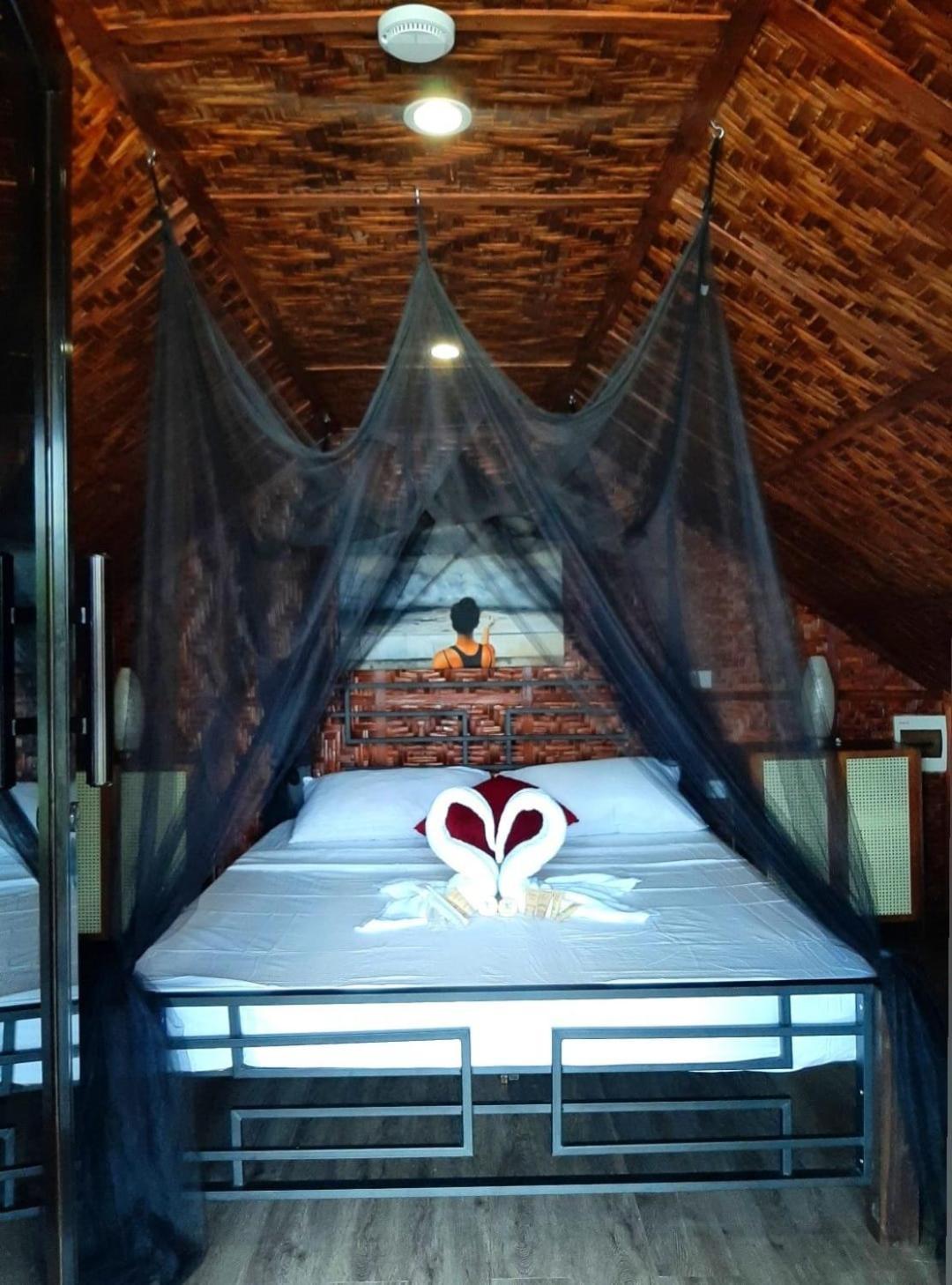 Jush Native And Glamping Hotel Dauis Buitenkant foto