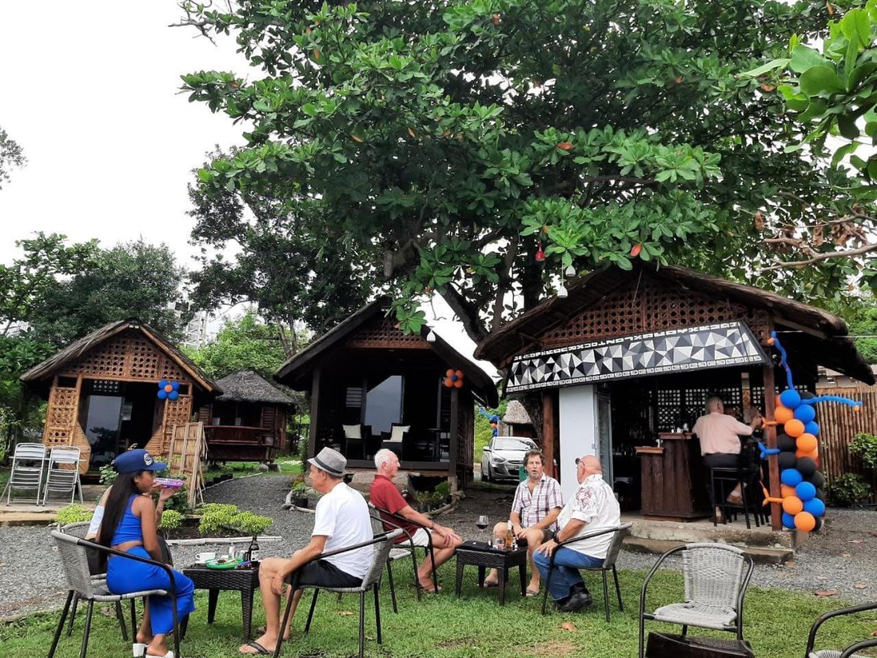 Jush Native And Glamping Hotel Dauis Buitenkant foto