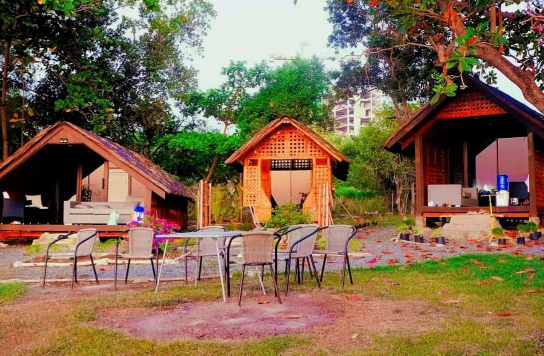 Jush Native And Glamping Hotel Dauis Buitenkant foto