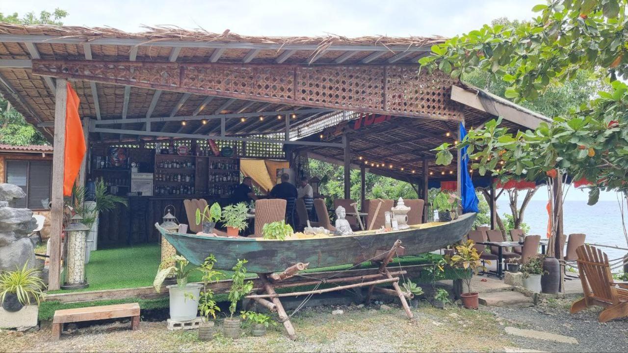 Jush Native And Glamping Hotel Dauis Buitenkant foto