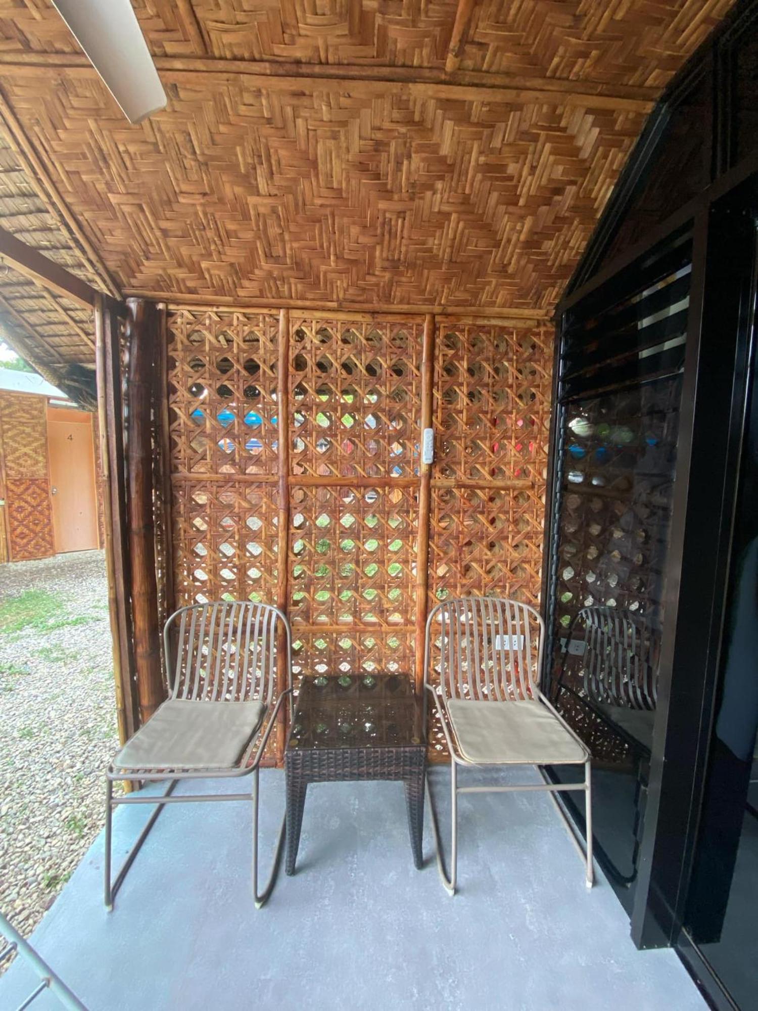 Jush Native And Glamping Hotel Dauis Buitenkant foto
